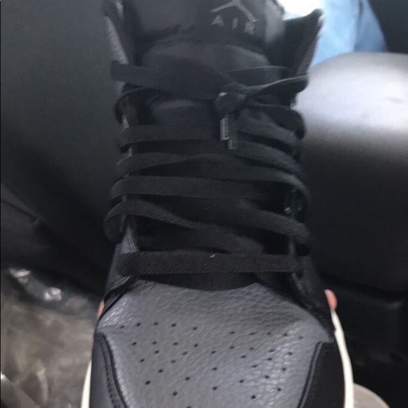 Air Jordan 1 mid black and grey - Picture 3 of 8